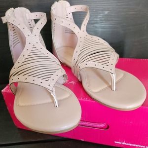 DREAM PAIRS Women's Flat Sandals Fashion Comfort Gladiator Shoes US 5